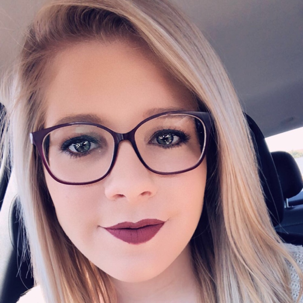 Meet your Posher, Hannah